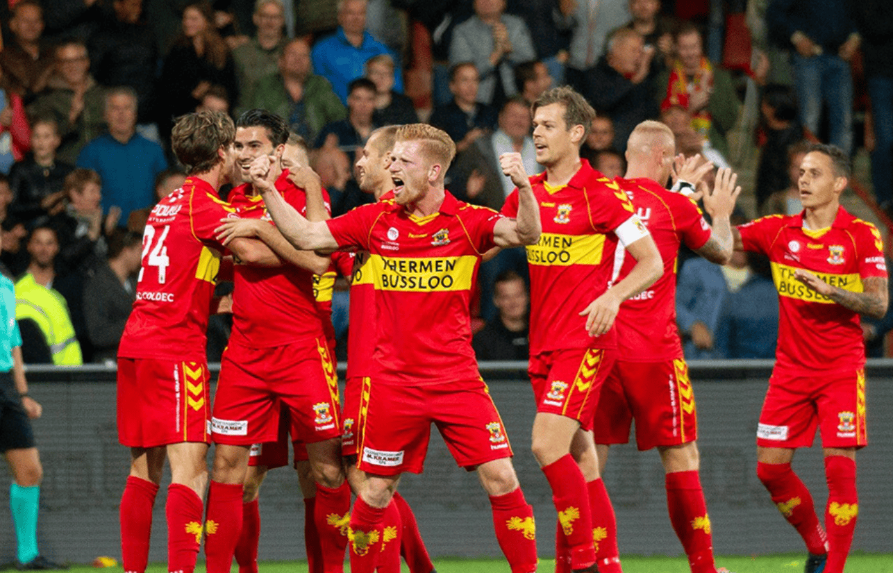 包含埃因霍温迎全明星赛关键赛，今夜造点机会，信心回归，训练强度明显提升的词条